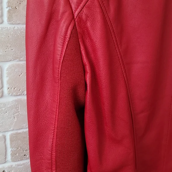 Danier Women's Poppy Red Genuine Leather Jacket ( Sz M/P) - Picture 6 of 7